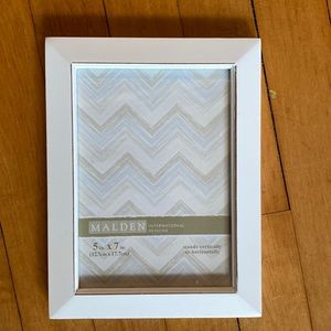 NWT Malden 5x7 photo frame